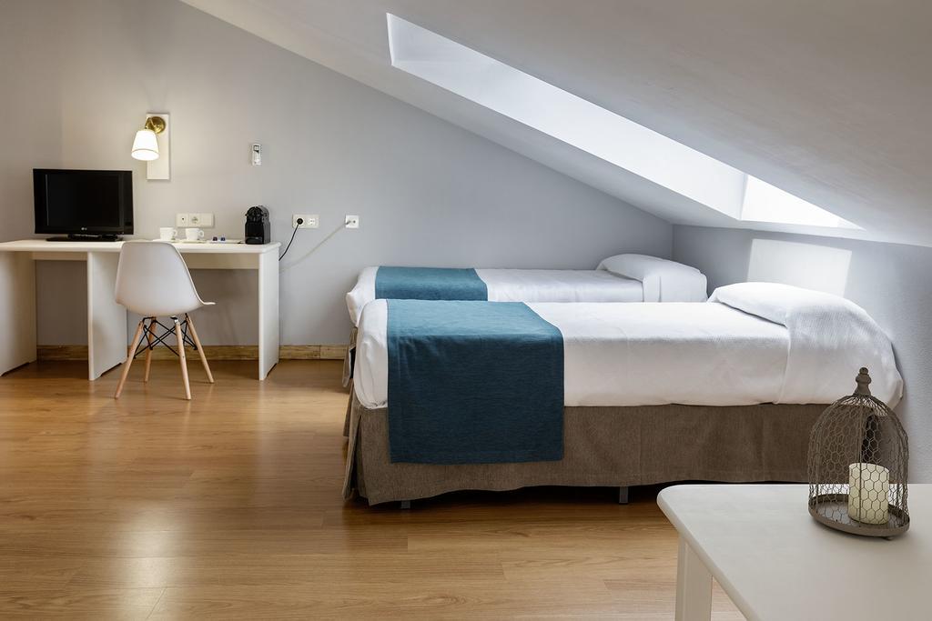 Hotel Jakue Puente la Reina Zewnętrze zdjęcie
